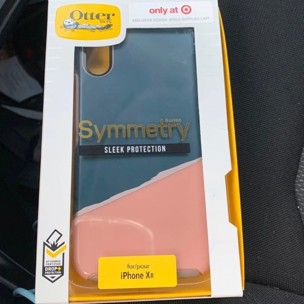 Otterbox symmetry iPhone XR case